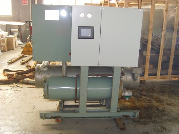 红花岗酒店中央空调不停机清洗方法介绍